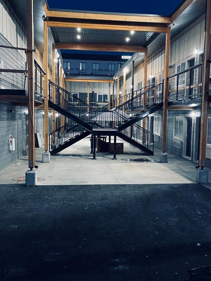 Econo Lodge Prince George Buitenkant foto