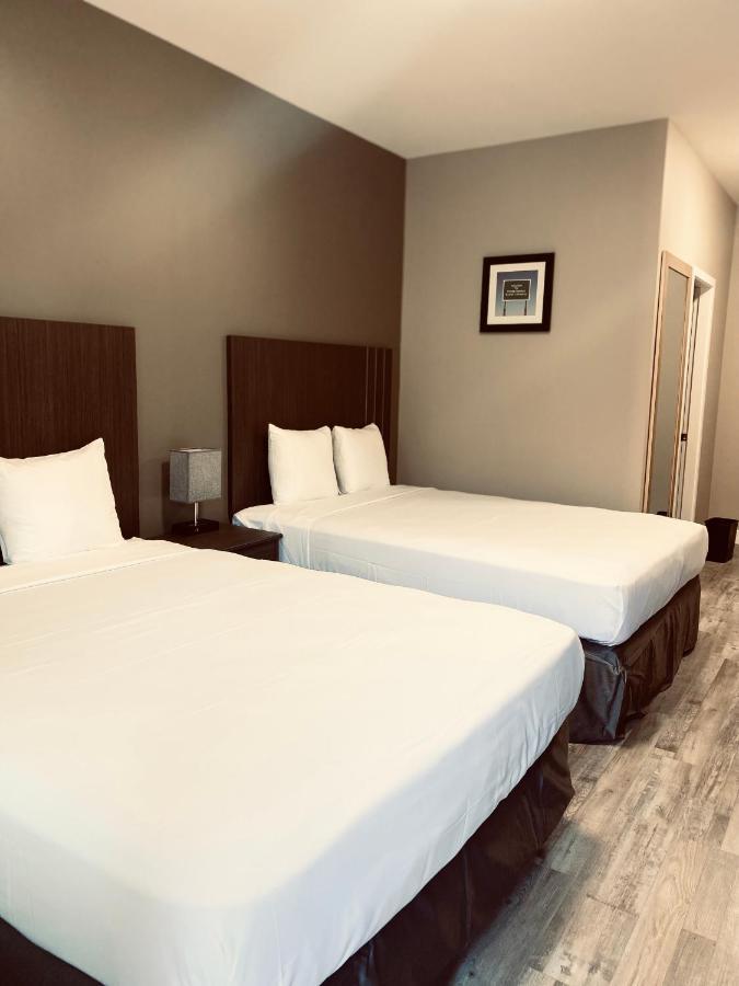 Econo Lodge Prince George Buitenkant foto