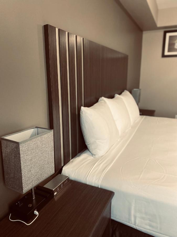 Econo Lodge Prince George Buitenkant foto