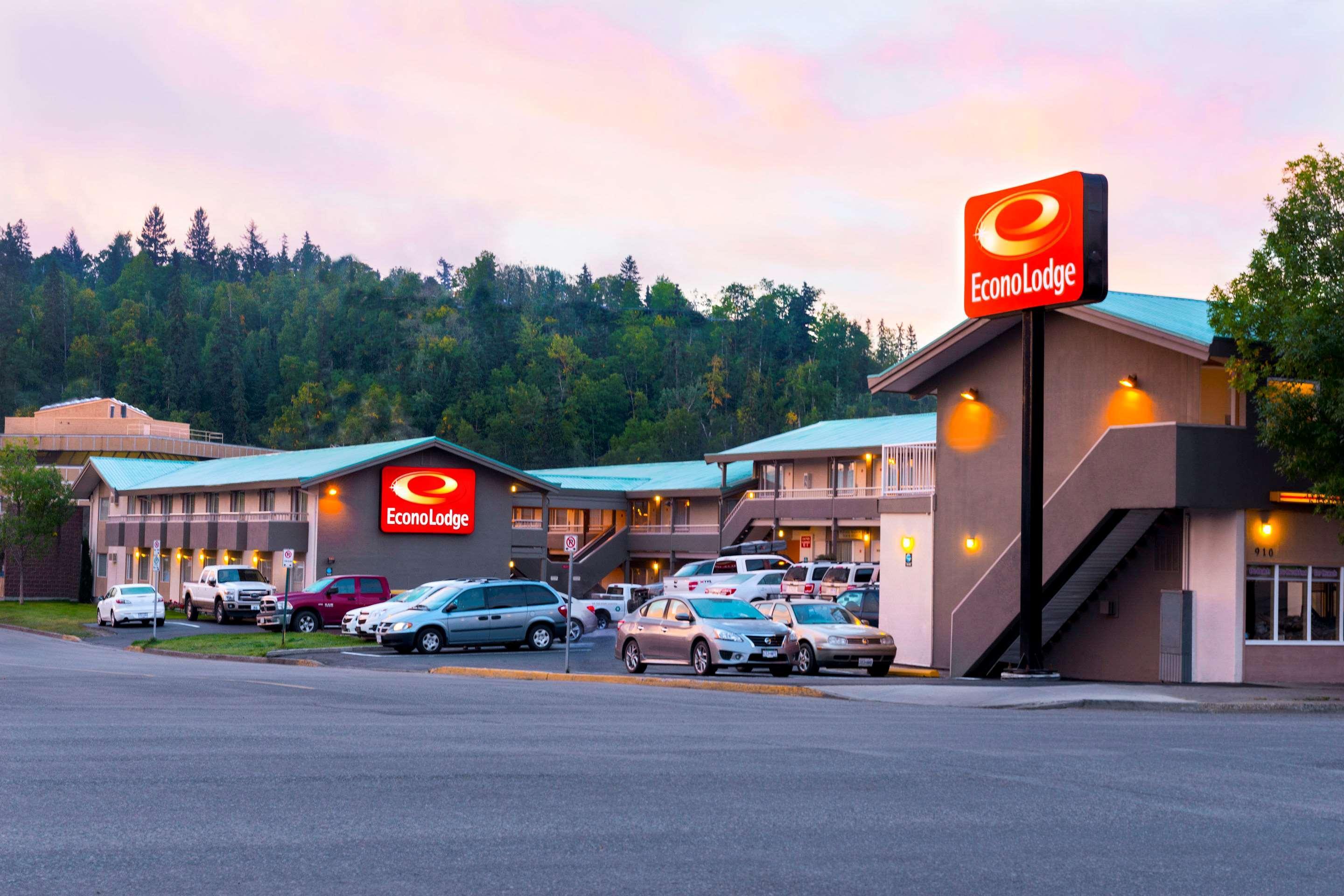 Econo Lodge Prince George Buitenkant foto