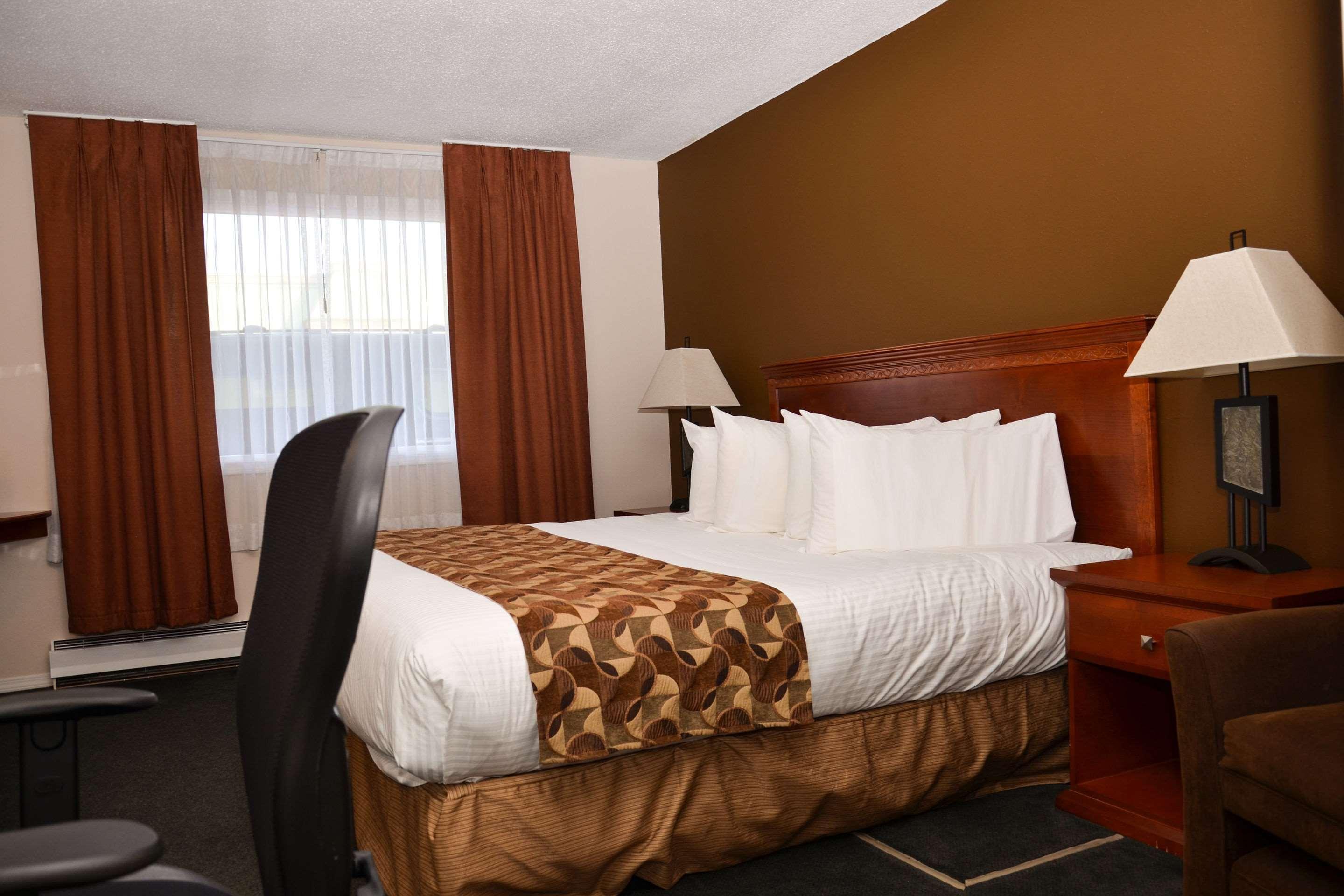 Econo Lodge Prince George Buitenkant foto