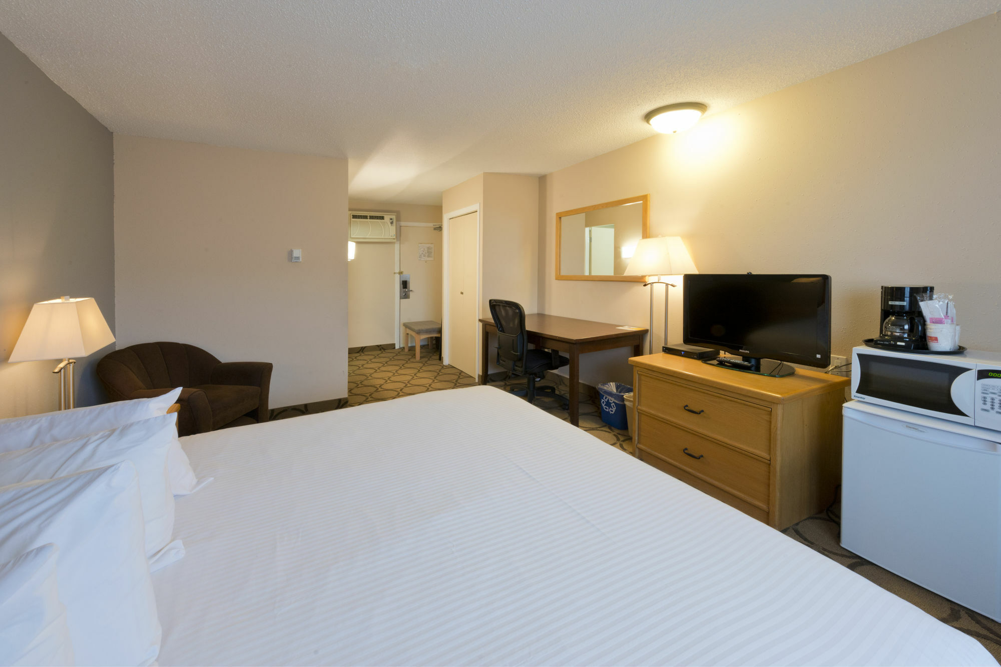 Econo Lodge Prince George Buitenkant foto